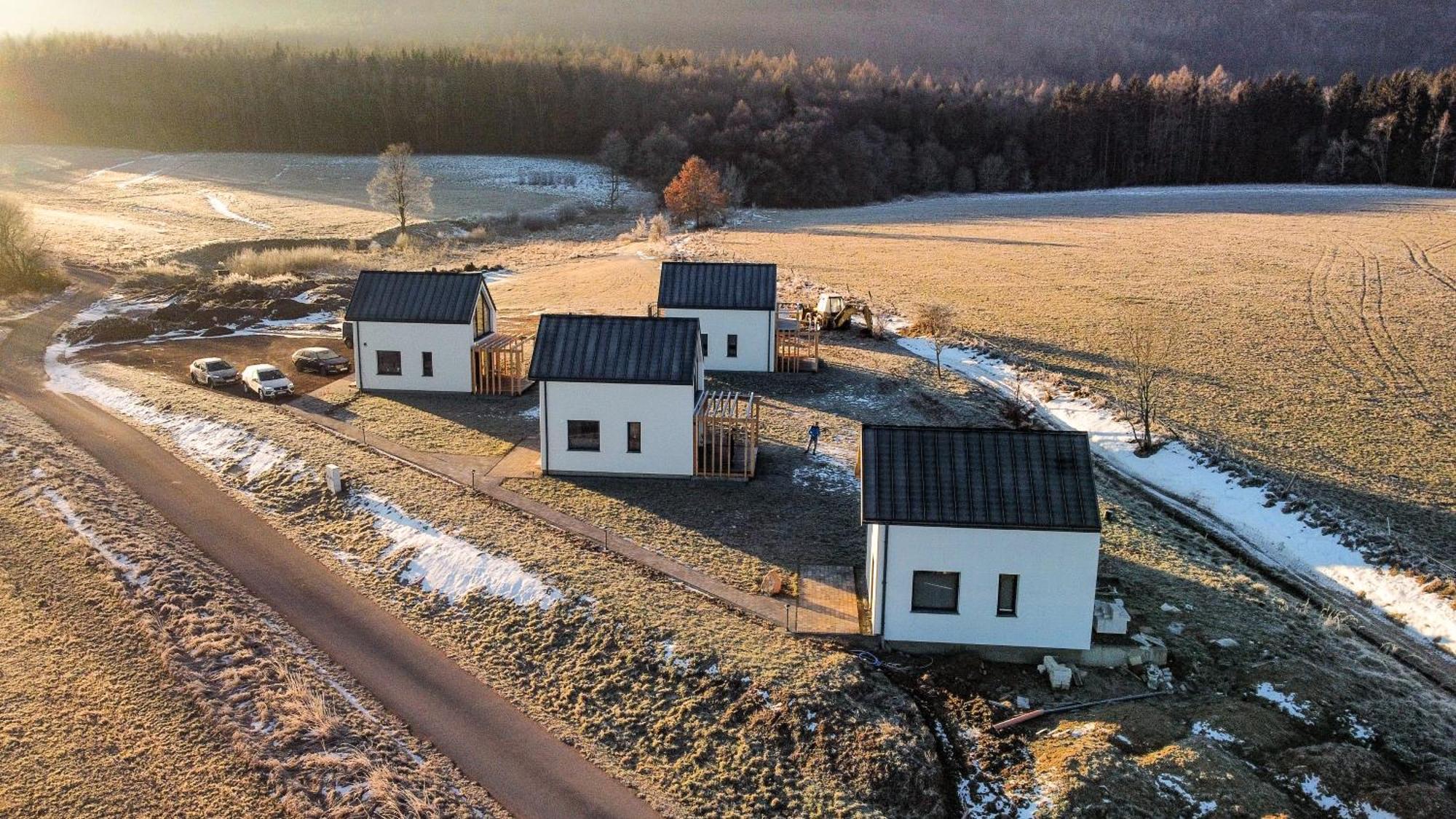 Wataha Pod Basztami - Alfa - Domki Caloroczne Radkow Exterior foto